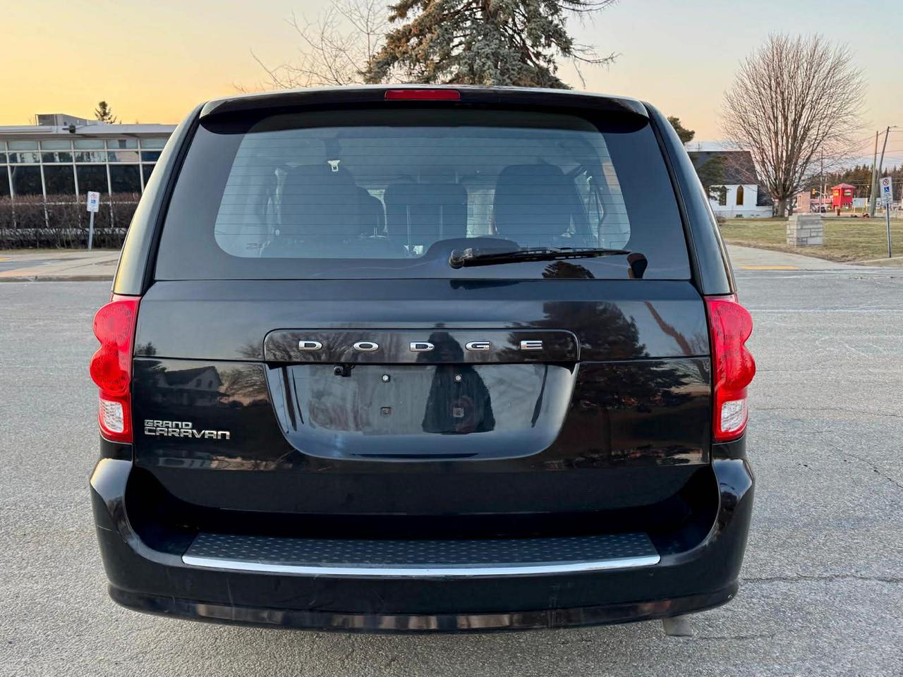 2016 Dodge Grand Caravan SXT - CERTIFIED Photo4