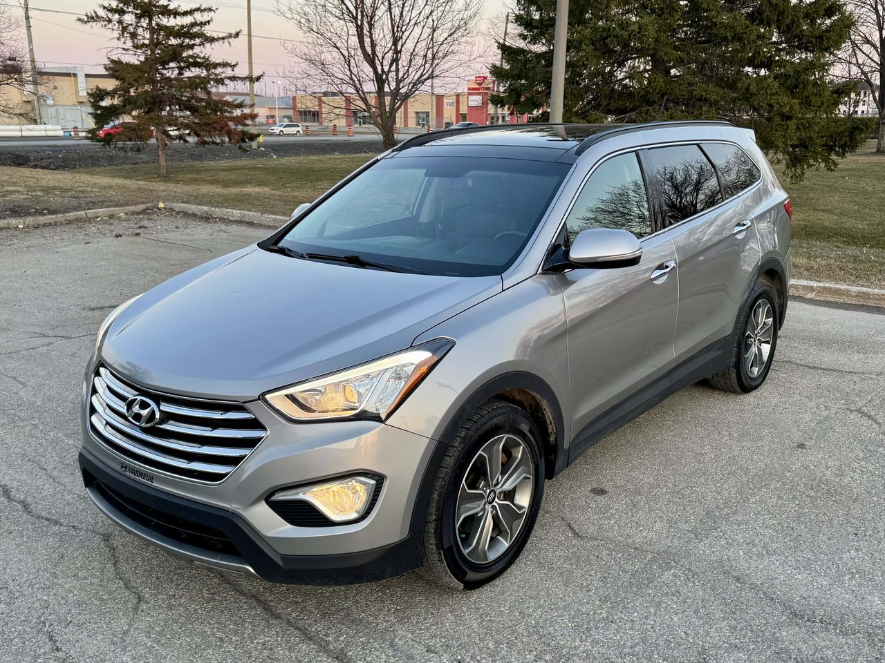 Used 2015 Hyundai Santa Fe XL Luxury for sale in Gloucester, ON