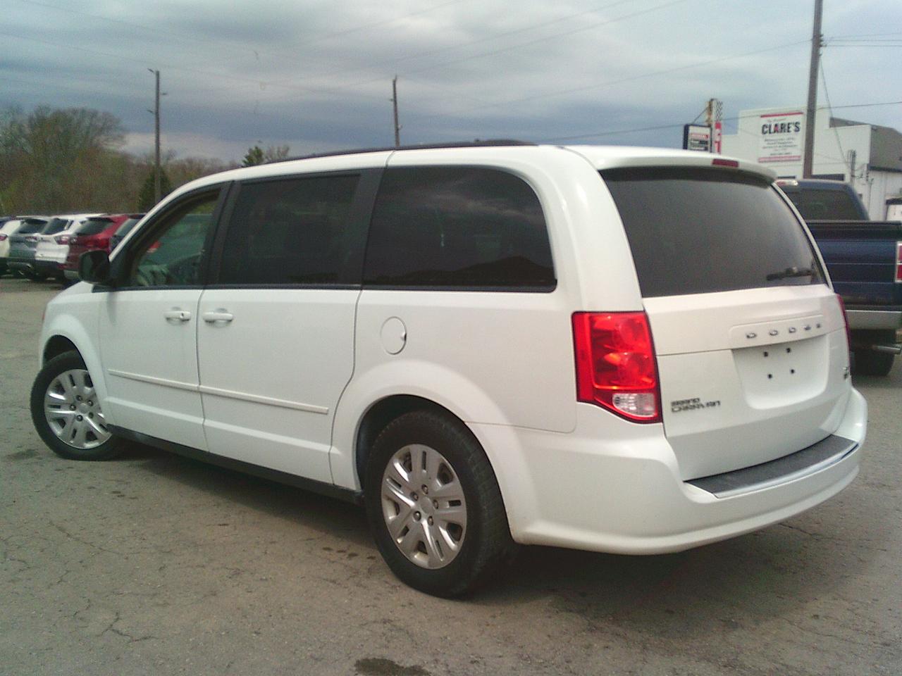 2016 Dodge Grand Caravan 4dr Wgn SXT + STOW N GO! Photo