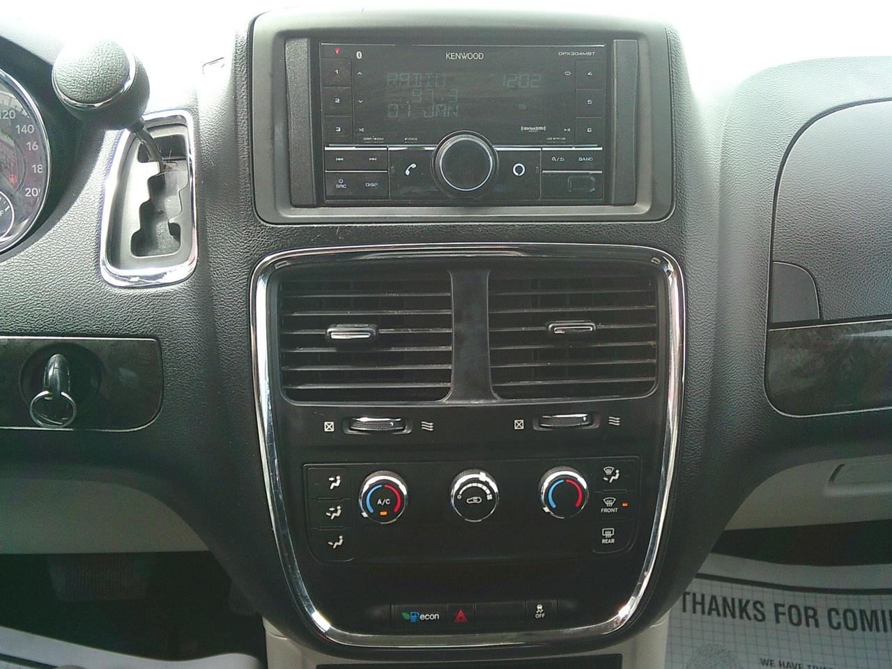 2016 Dodge Grand Caravan 4dr Wgn SXT + STOW N GO! Photo