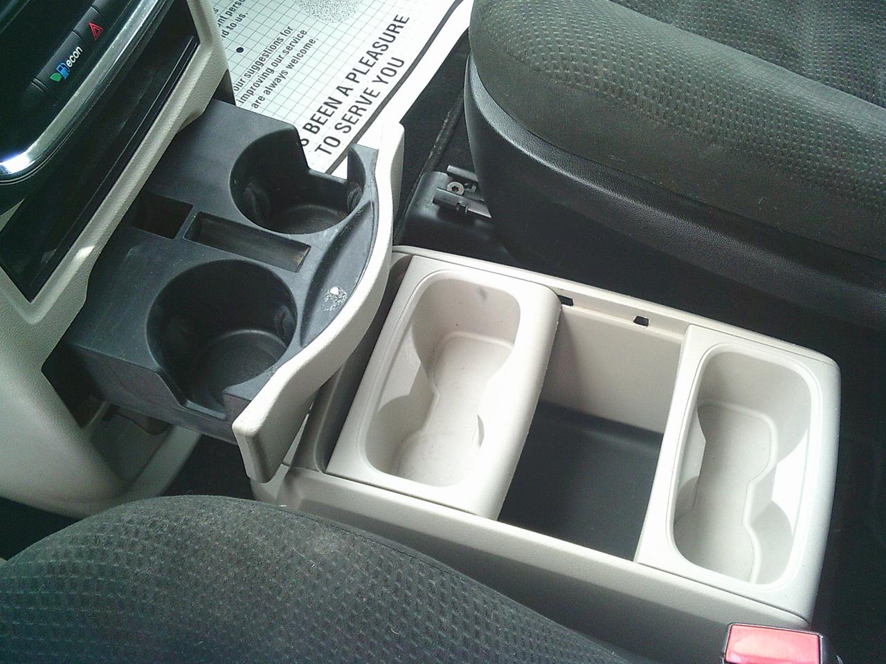 2016 Dodge Grand Caravan 4dr Wgn SXT + STOW N GO! Photo