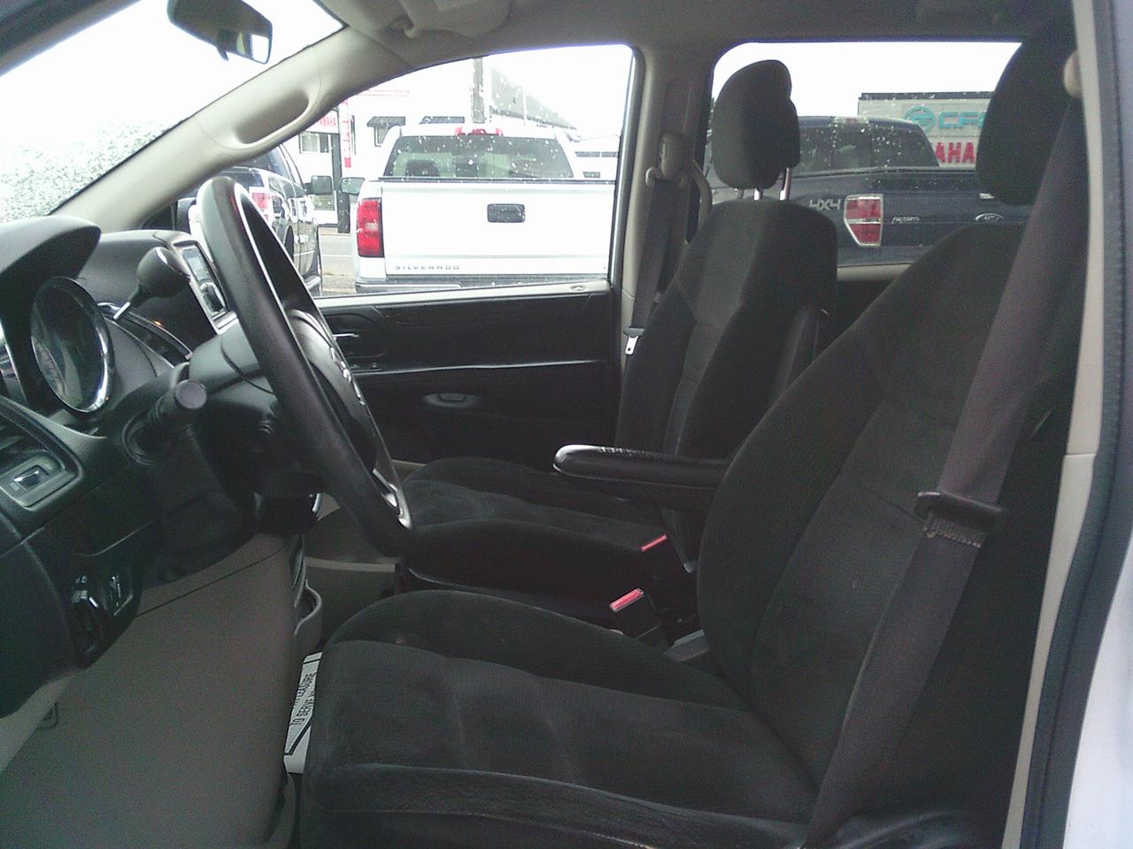 2016 Dodge Grand Caravan 4dr Wgn SXT + STOW N GO! Photo