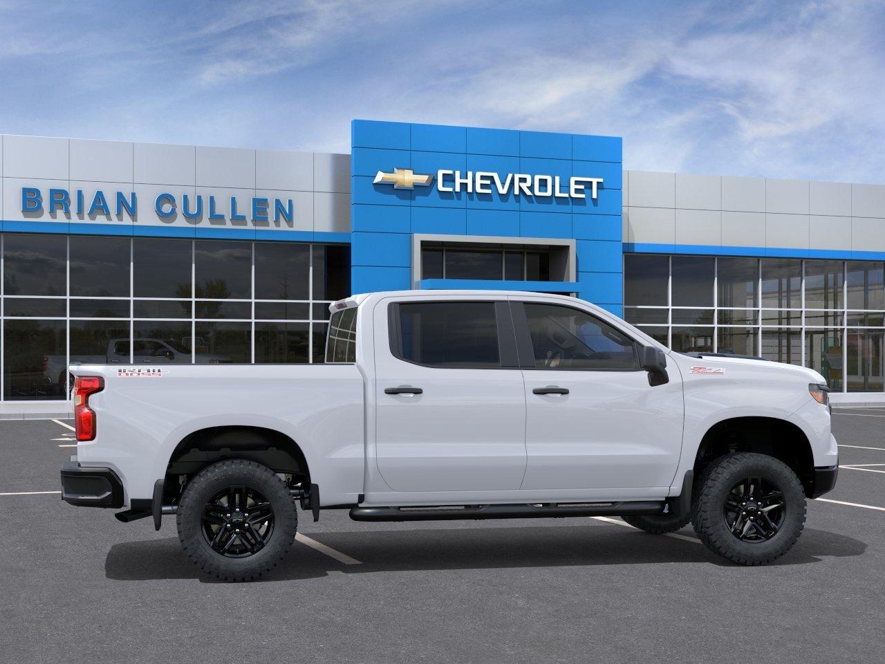 2026 Chevrolet Silverado 1500 Custom Trail Boss Crew Cab Short Box 4-Wheel Drive Custom Trail Boss Photo