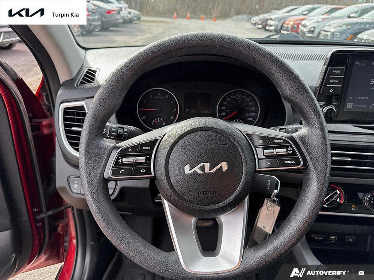 2023 Kia Seltos LX AWD Photo