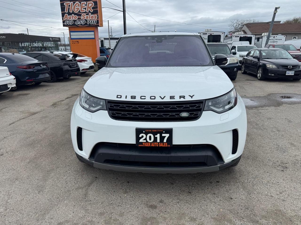 2017 Land Rover Discovery HSE, 7 PASSENGER, WELL SERVICED, LOADED, CERT Photo
