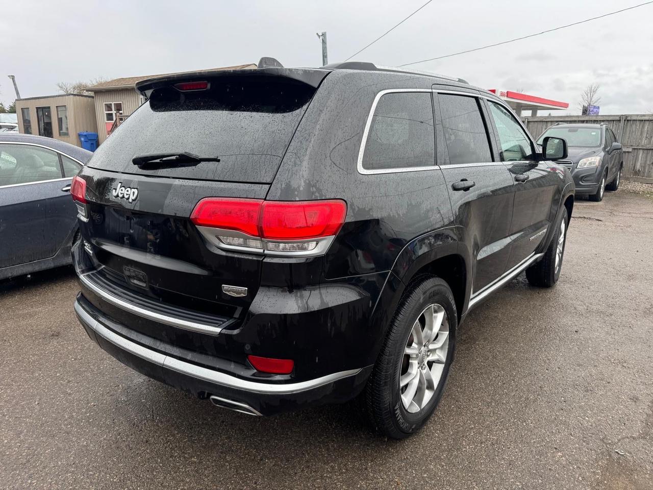 2015 Jeep Grand Cherokee Summit, NO ACCIDENTS, WELL SERVICED, DIESEL, CERT Photo