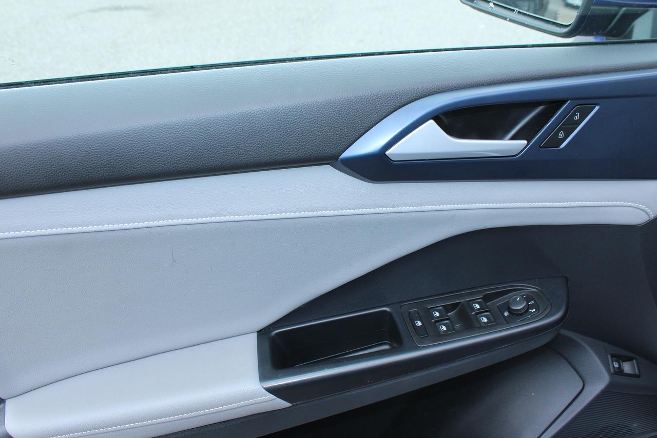 2024 Volkswagen Taos Comfortline Photo