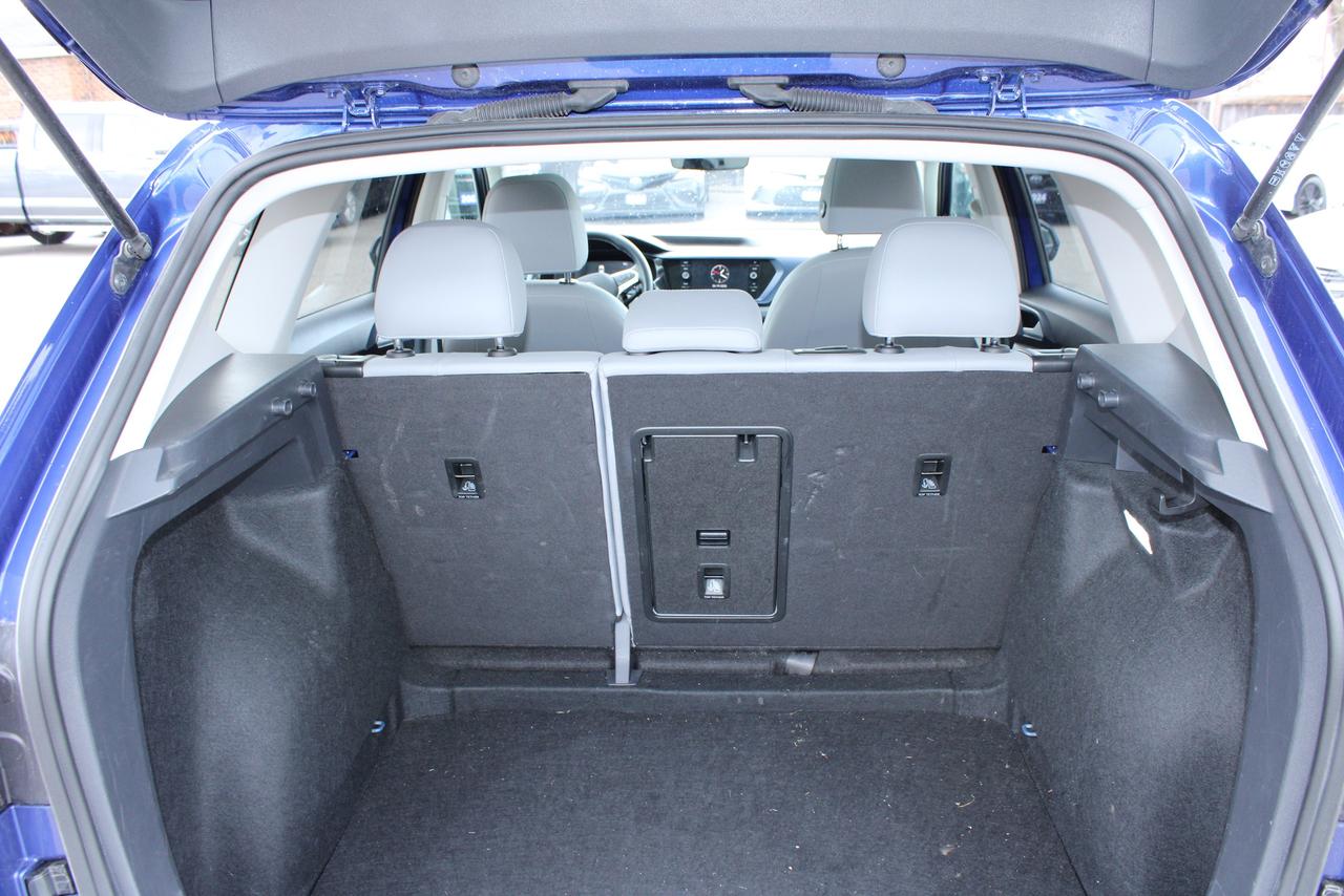 2024 Volkswagen Taos Comfortline Photo