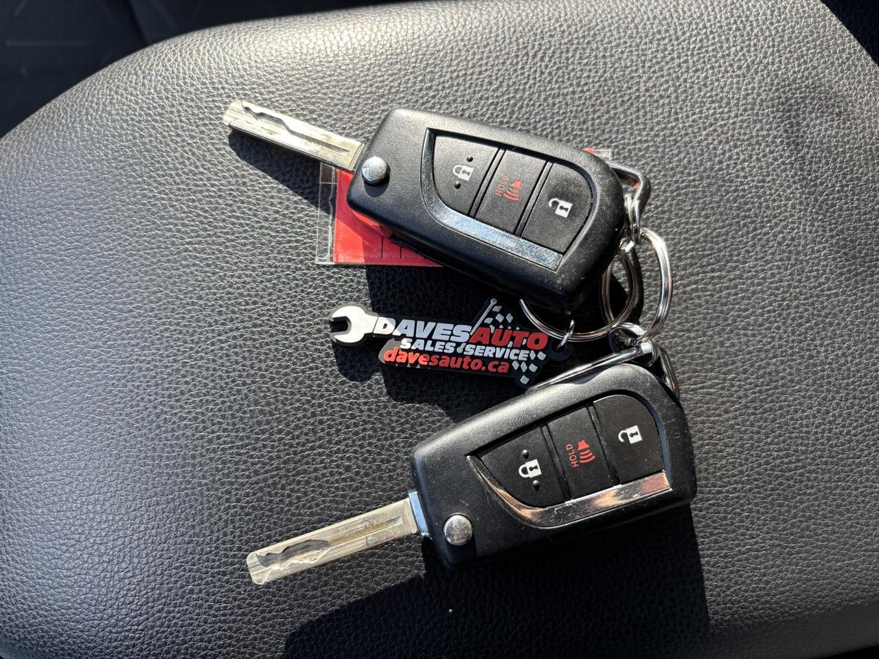 2022 Toyota RAV4 LE Photo