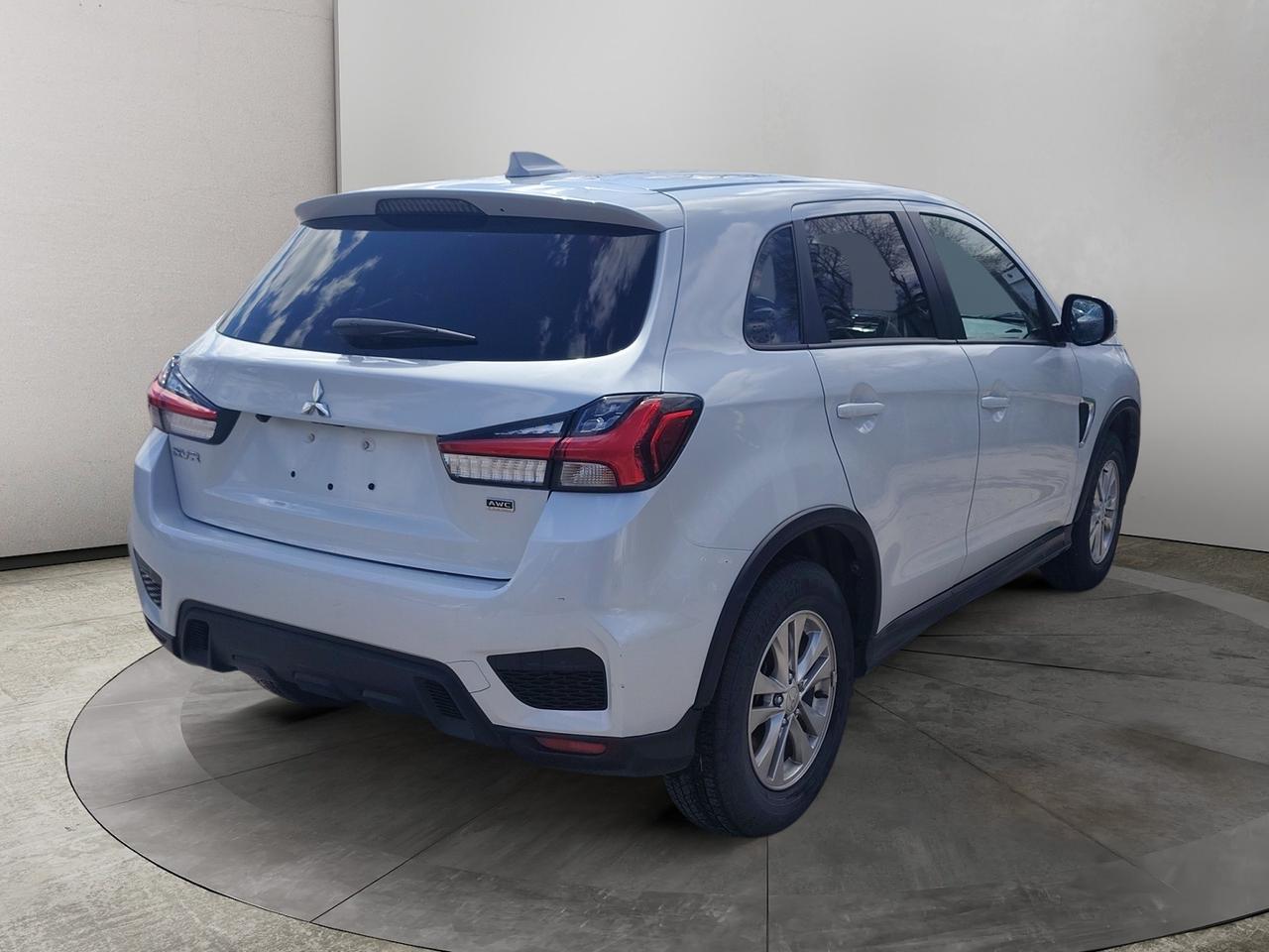 2024 Mitsubishi RVR SE Photo