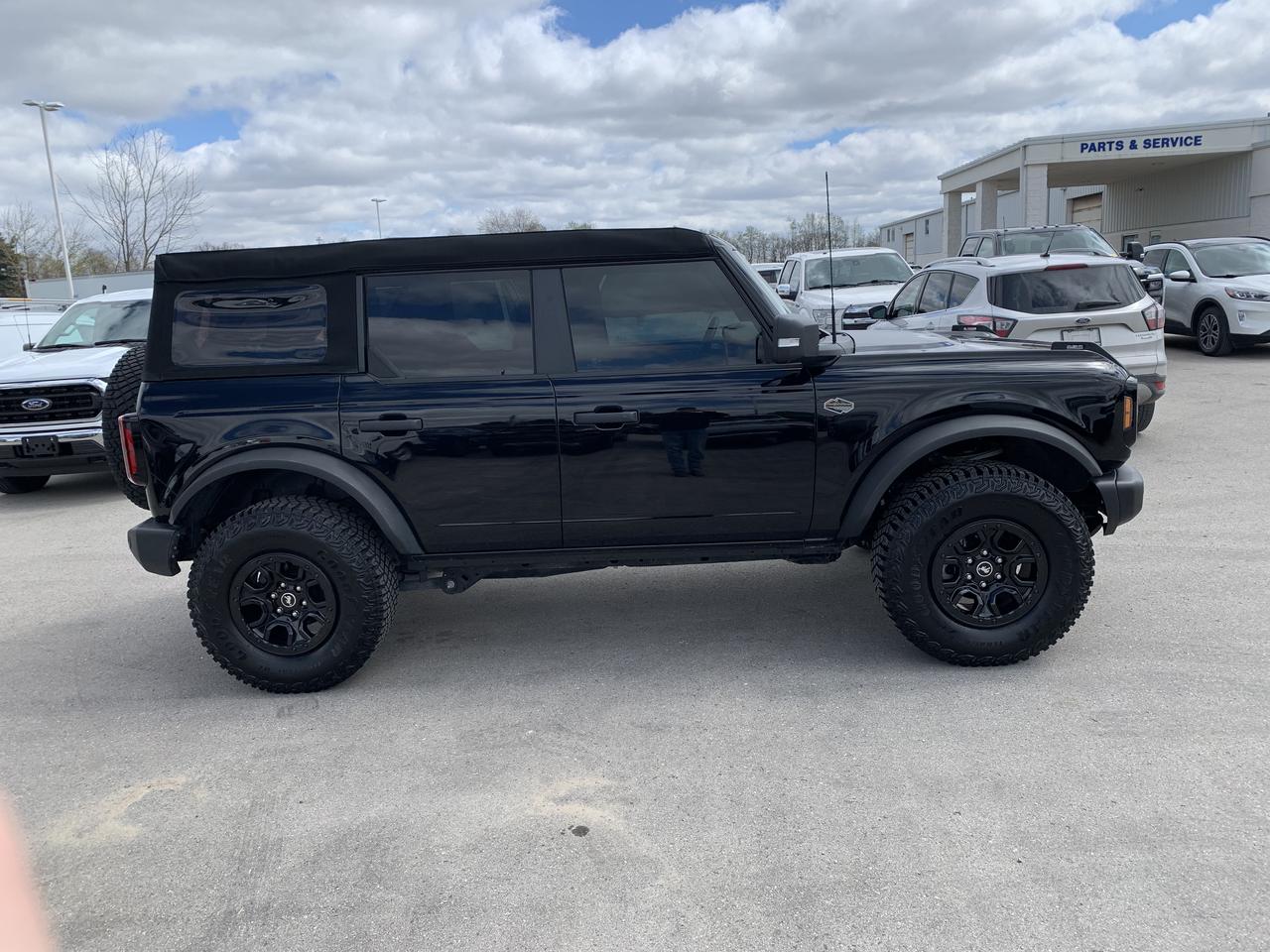 2023 Ford Bronco 354A Photo3