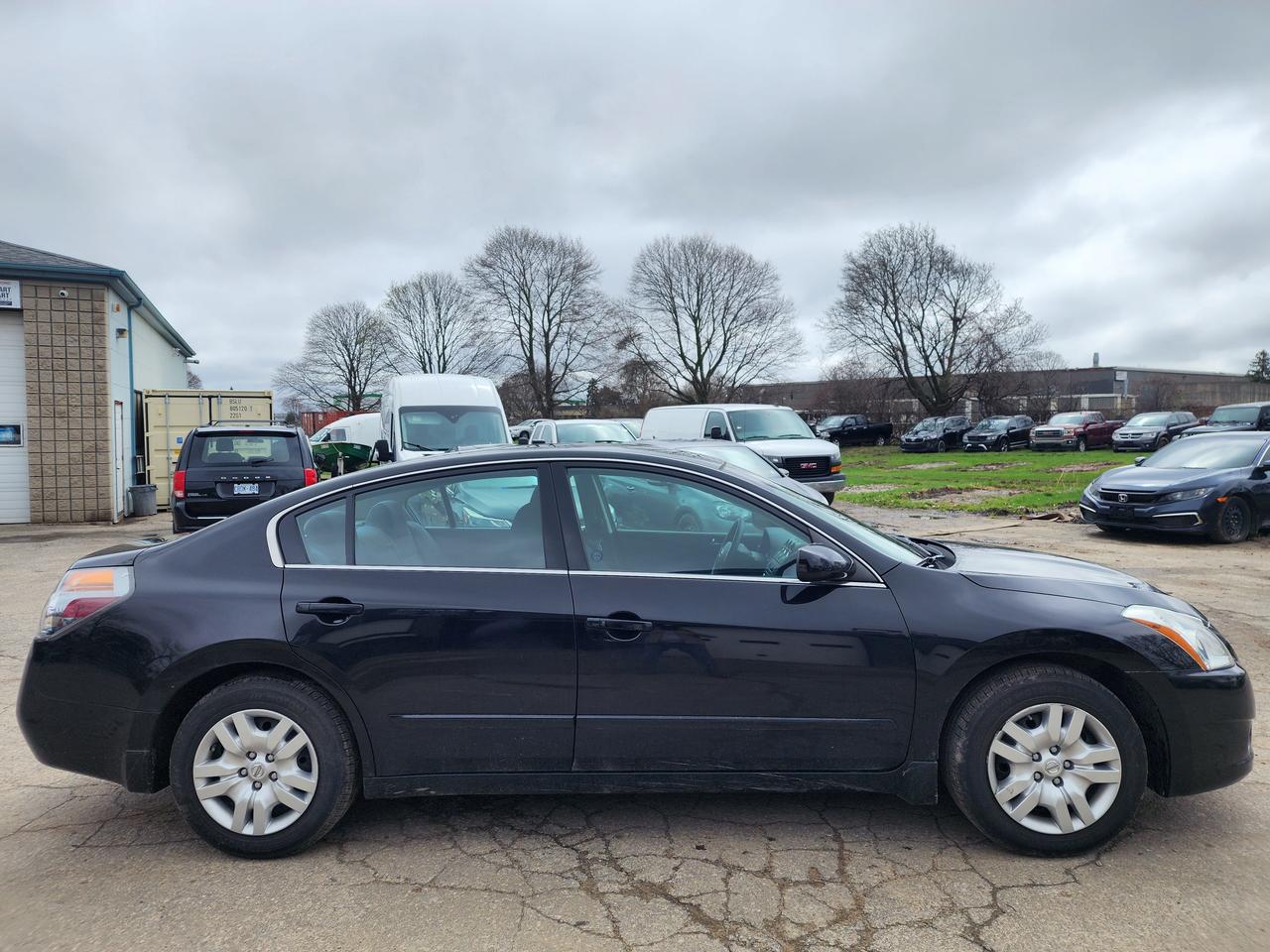 2012 Nissan Altima 2.5 S l Low KM l One Owner l Clean Carfax l Photo