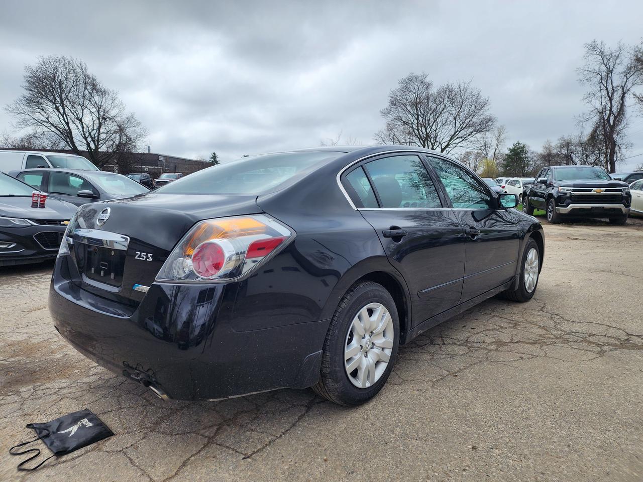 2012 Nissan Altima 2.5 S l Low KM l One Owner l Clean Carfax l Photo