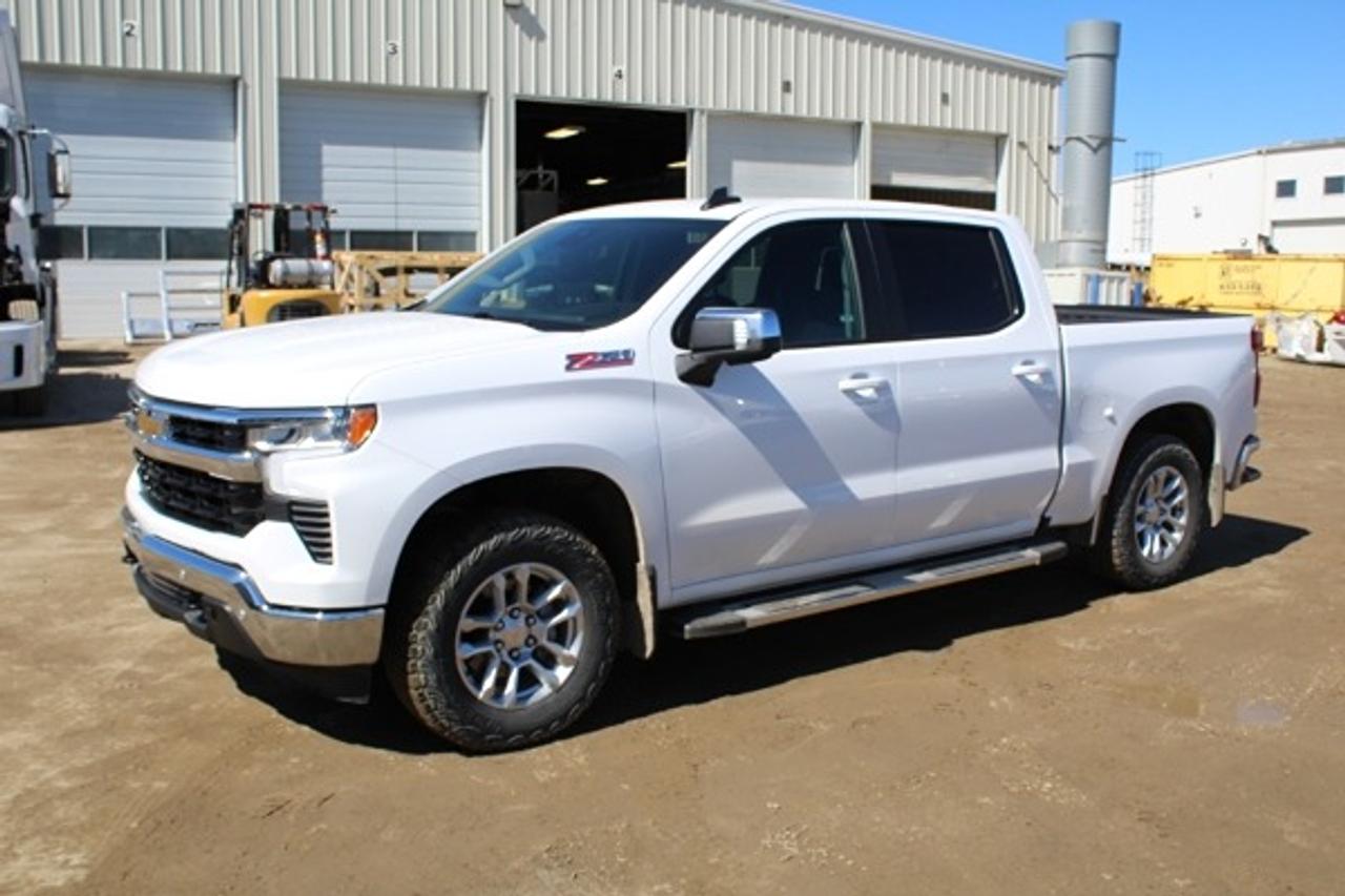 2024 Chevrolet Silverado 1500 LT Z71 w/Htd cloth, NAV ready, BUC - Photo #1