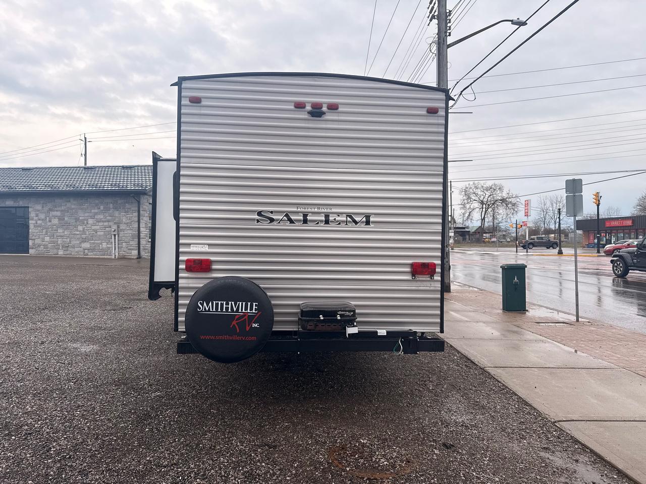 2019 Forest River SALEM 30KQBSS  TRAVEL TRAILER SALEM TOWABLES; CLEAN WELL KEPT; FINANACEABLE Photo
