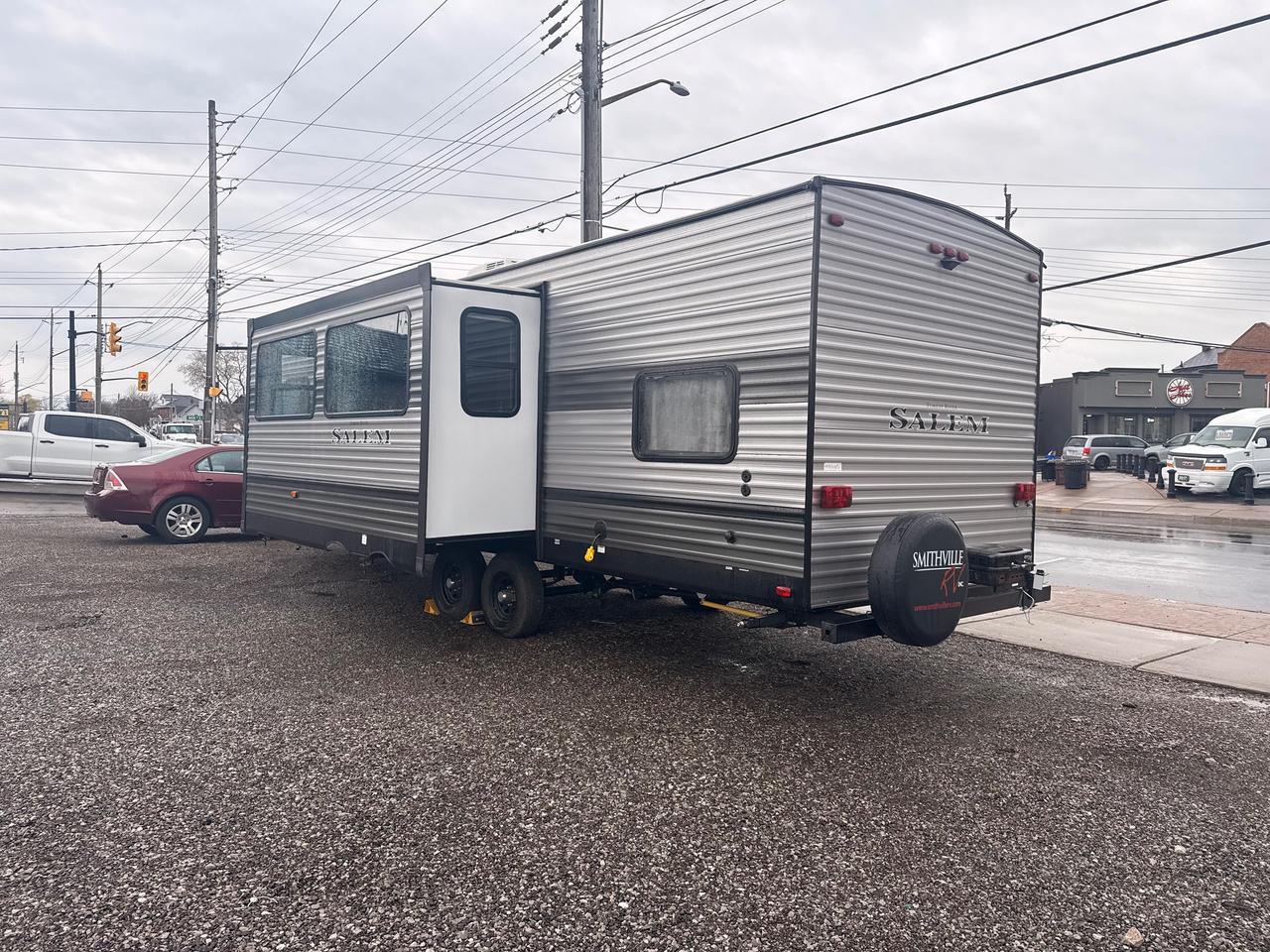 2019 Forest River SALEM 30KQBSS  TRAVEL TRAILER SALEM TOWABLES; CLEAN WELL KEPT; FINANACEABLE Photo4