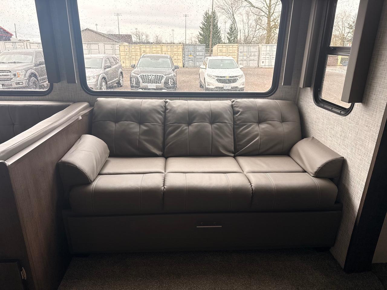 2019 Forest River SALEM 30KQBSS  TRAVEL TRAILER SALEM TOWABLES; CLEAN WELL KEPT; FINANACEABLE Photo