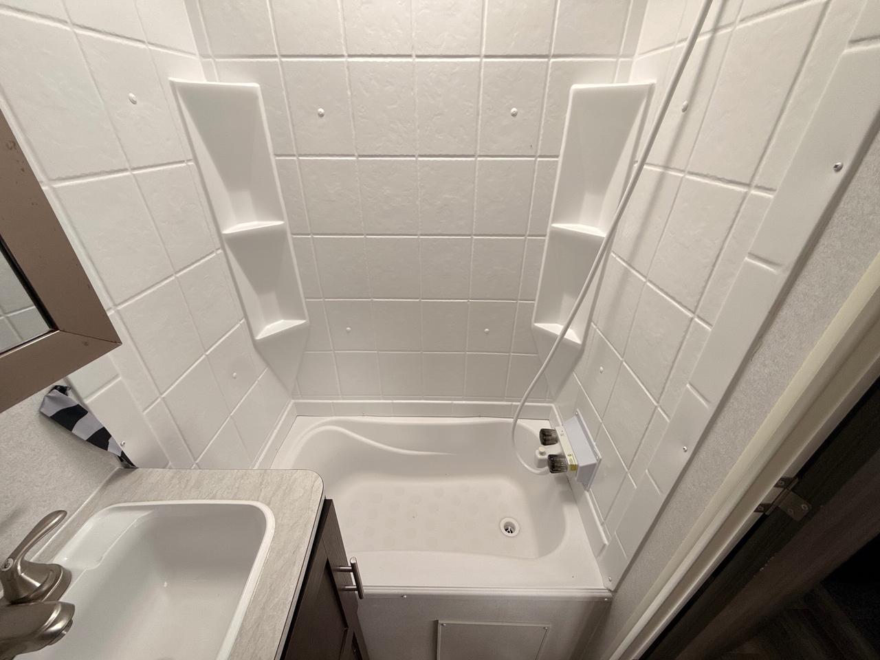 2019 Forest River SALEM 30KQBSS  TRAVEL TRAILER SALEM TOWABLES; CLEAN WELL KEPT; FINANACEABLE Photo