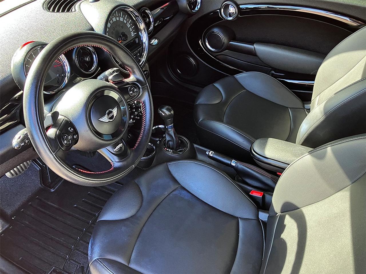 2013 MINI Cooper Clubman CLUBMAN|JOHN COOPER WORKS|PANOROOF|ALLOYS Photo