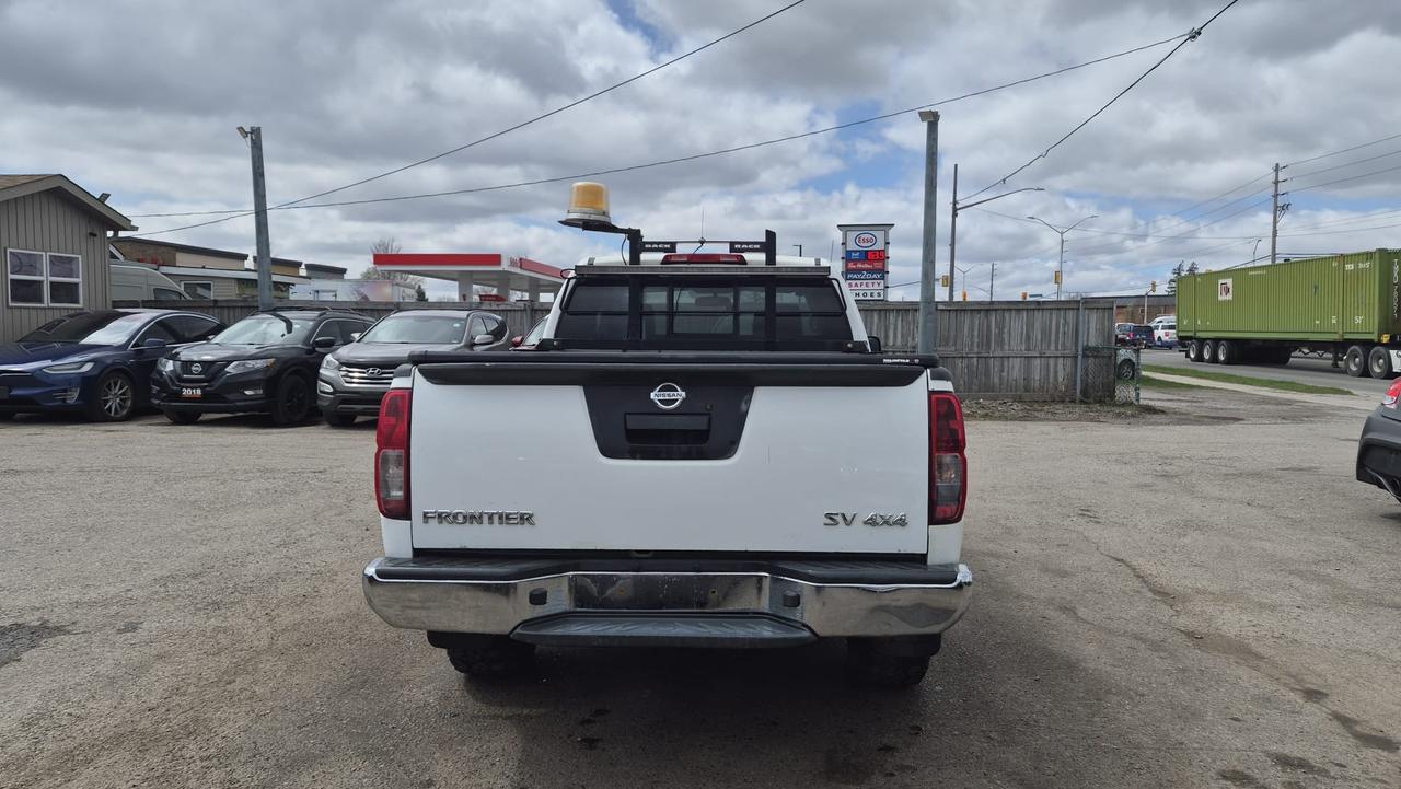 2015 Nissan Frontier SV, EXT CAB, 4X4, AUTO, V6, ALLOYS, CERTIFIED Photo3