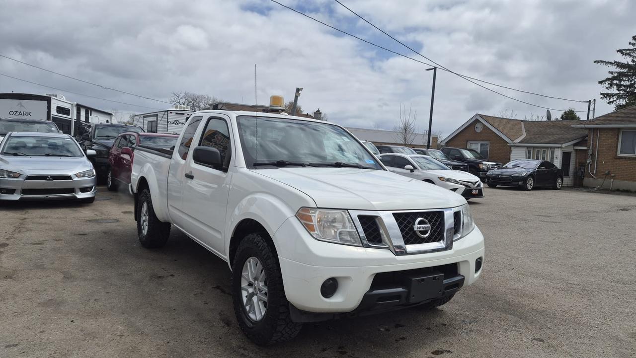2015 Nissan Frontier SV, EXT CAB, 4X4, AUTO, V6, ALLOYS, CERTIFIED Photo