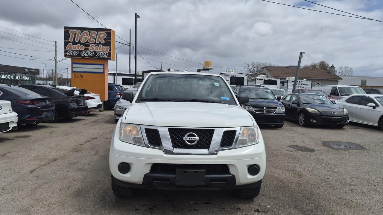 2015 Nissan Frontier SV, EXT CAB, 4X4, AUTO, V6, ALLOYS, CERTIFIED Photo