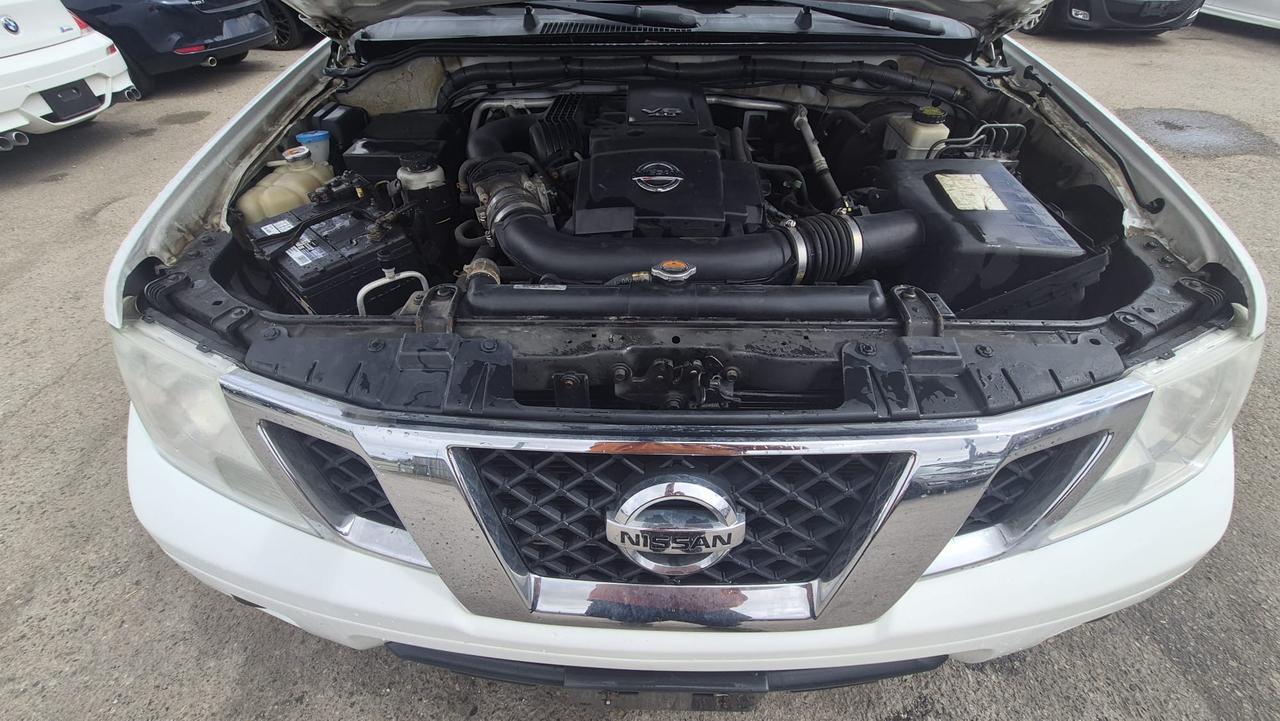 2015 Nissan Frontier SV, EXT CAB, 4X4, AUTO, V6, ALLOYS, CERTIFIED Photo