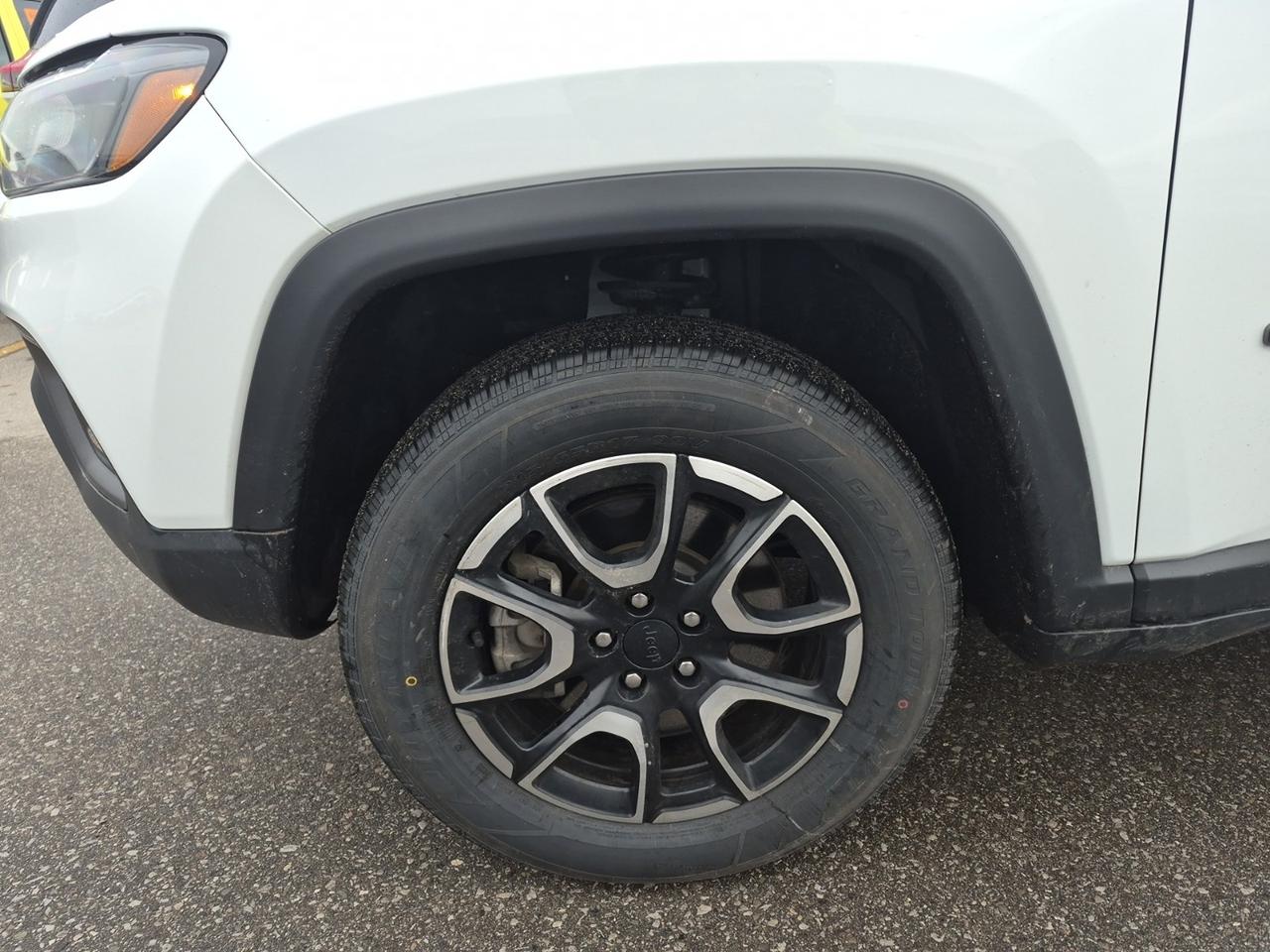 2024 Jeep Compass Trailhawk Photo