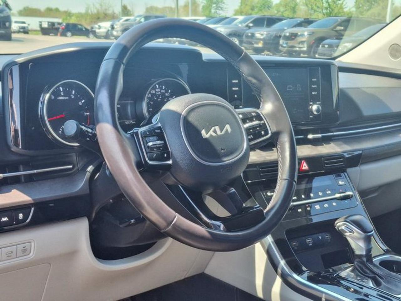 2024 Kia Carnival EX | Leather | Smart Cruise | Heated Wheel + Seats | Power Sliding Doors | CarPlay + Android & More! Photo