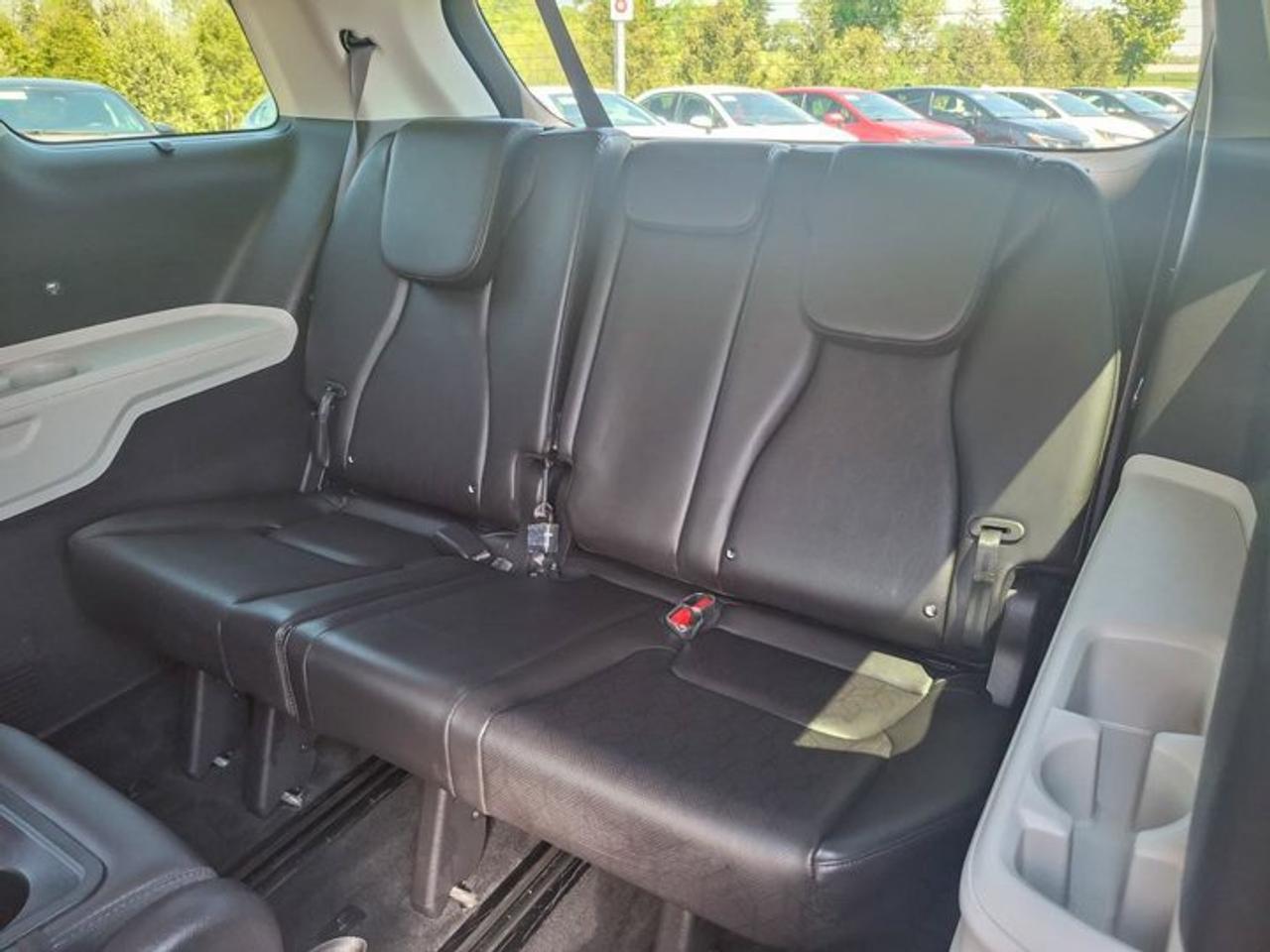 2024 Kia Carnival EX | Leather | Smart Cruise | Heated Wheel + Seats | Power Sliding Doors | CarPlay + Android & More! Photo