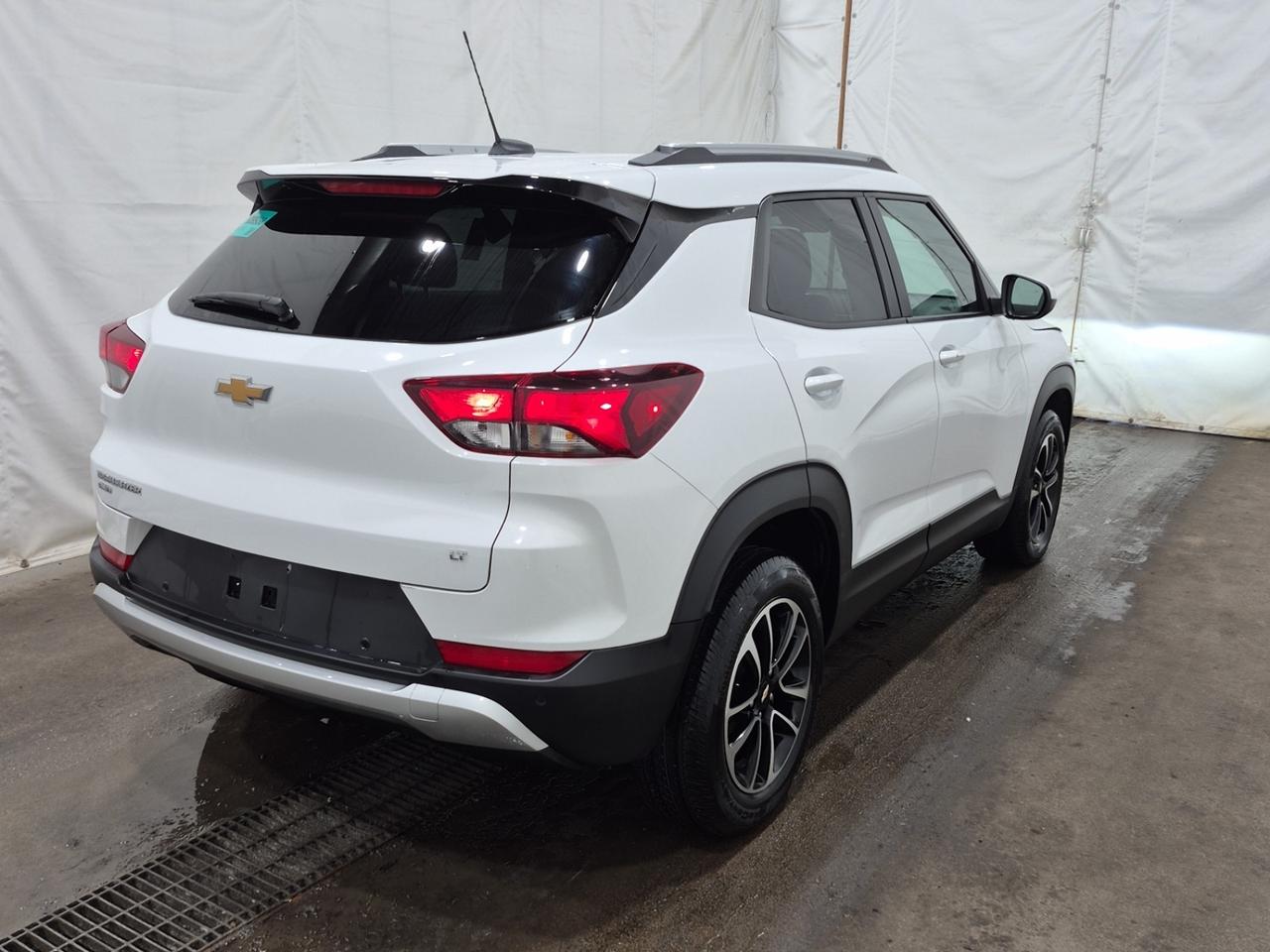 2024 Chevrolet TrailBlazer LT Photo3