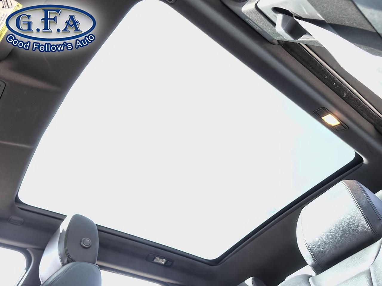 2019 Land Rover Range Rover Evoque SE MODEL, PANORAMIC ROOF, AWD, LEATHER SEATS, NAVI Photo7