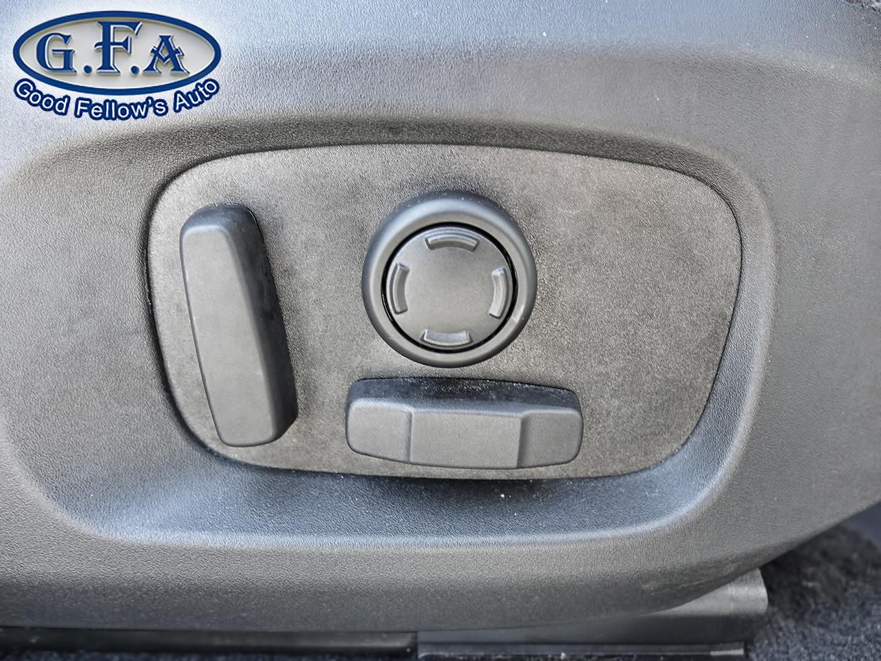 2019 Land Rover Range Rover Evoque SE MODEL, PANORAMIC ROOF, AWD, LEATHER SEATS, NAVI Photo