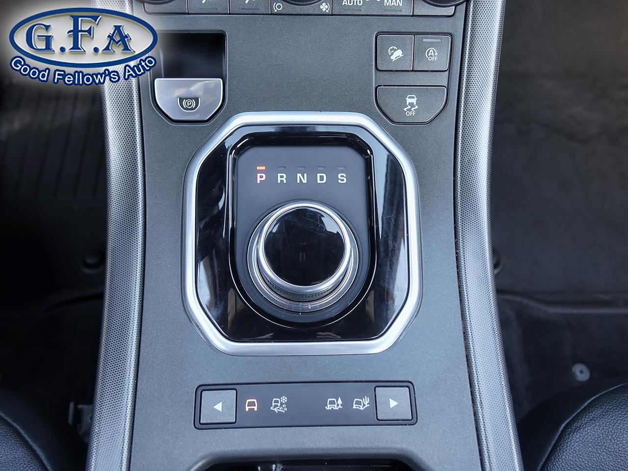 2019 Land Rover Range Rover Evoque SE MODEL, PANORAMIC ROOF, AWD, LEATHER SEATS, NAVI Photo18