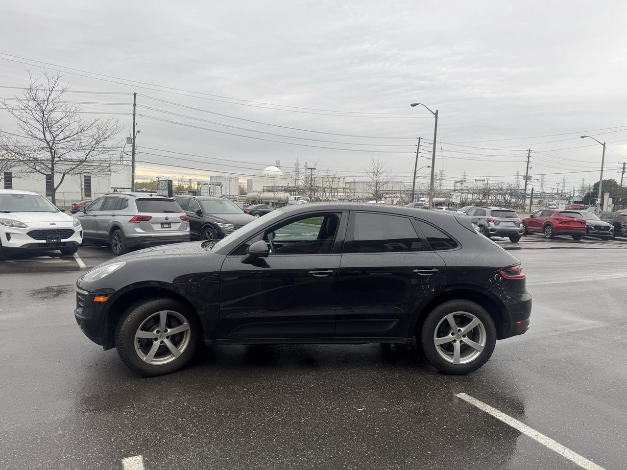 2017 Porsche Macan AWD AUTO LEATHER PAN/ROOF B/SPOT BACKUP CAMERA Photo3
