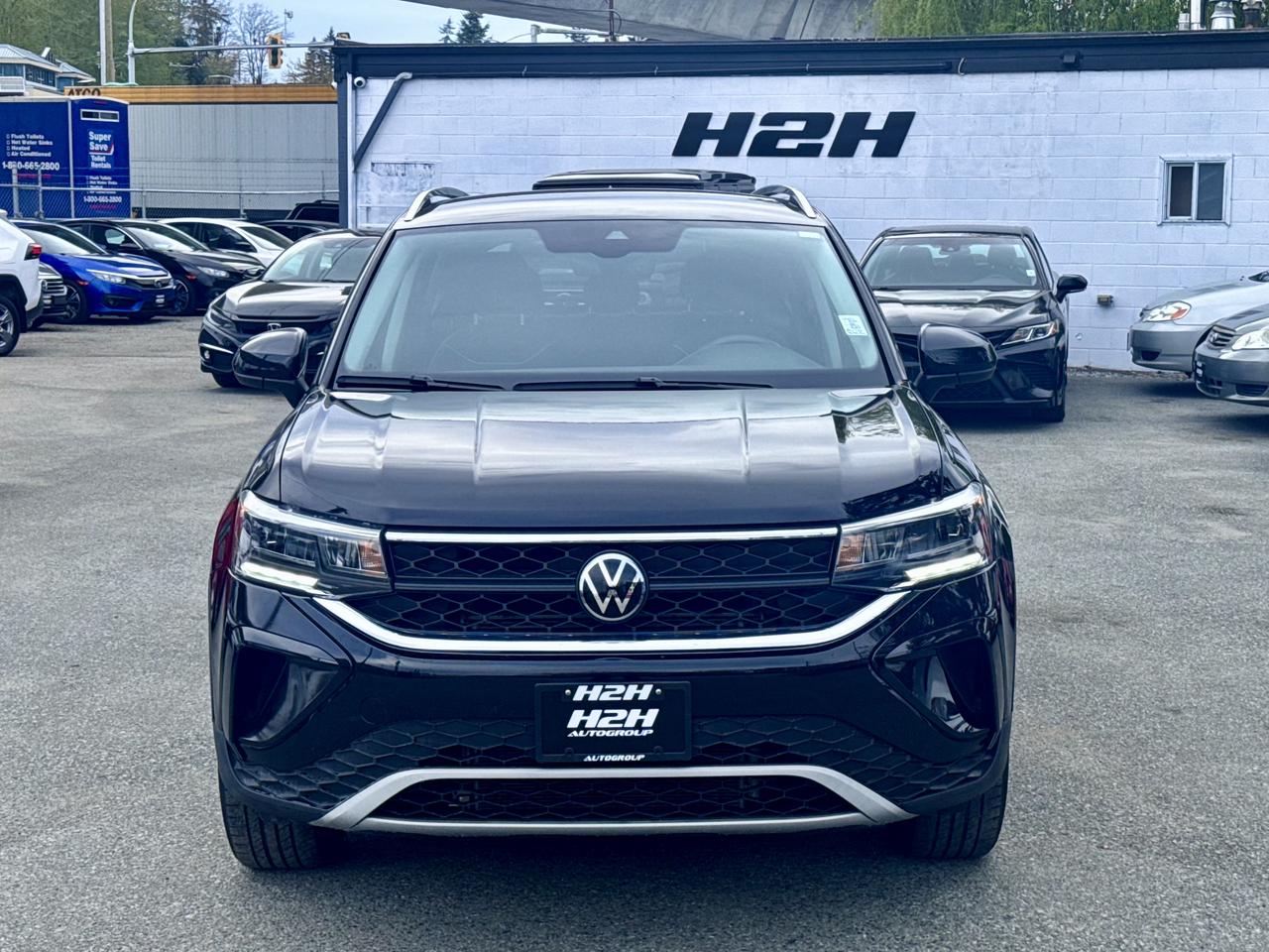 2024 Volkswagen Taos FINANCING AVAILABLE Photo2