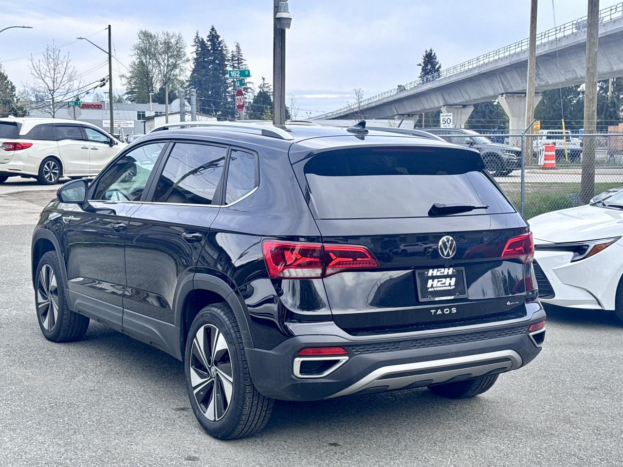 2024 Volkswagen Taos FINANCING AVAILABLE Photo7