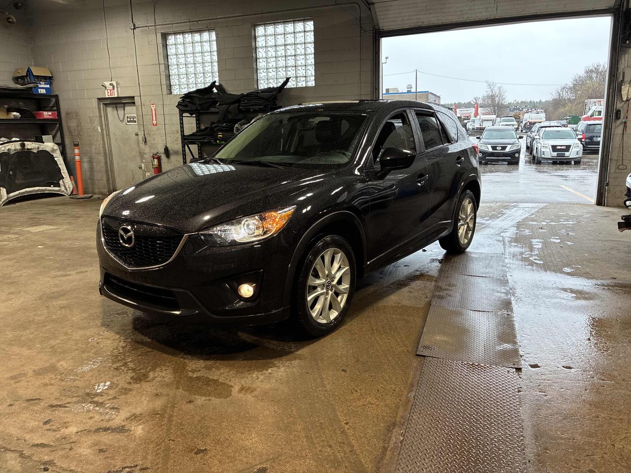 2013 Mazda CX-5 AWD 4dr Auto GT Clean CarFax Finance Trade-ins OK! - Photo #1