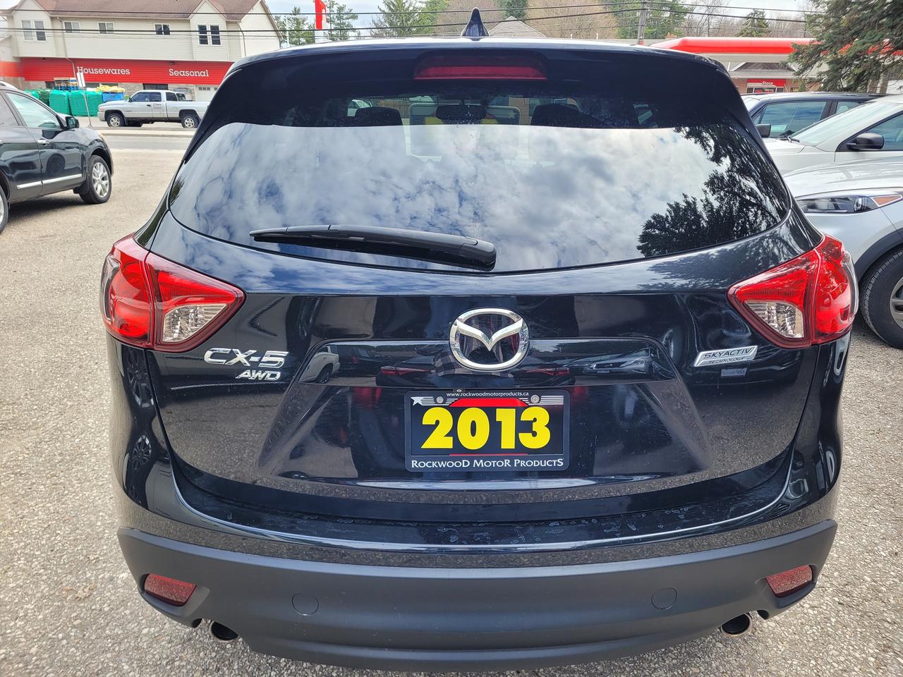 2013 Mazda CX-5 AWD 4dr Auto GT Clean CarFax Finance Trade-ins OK! Photo3
