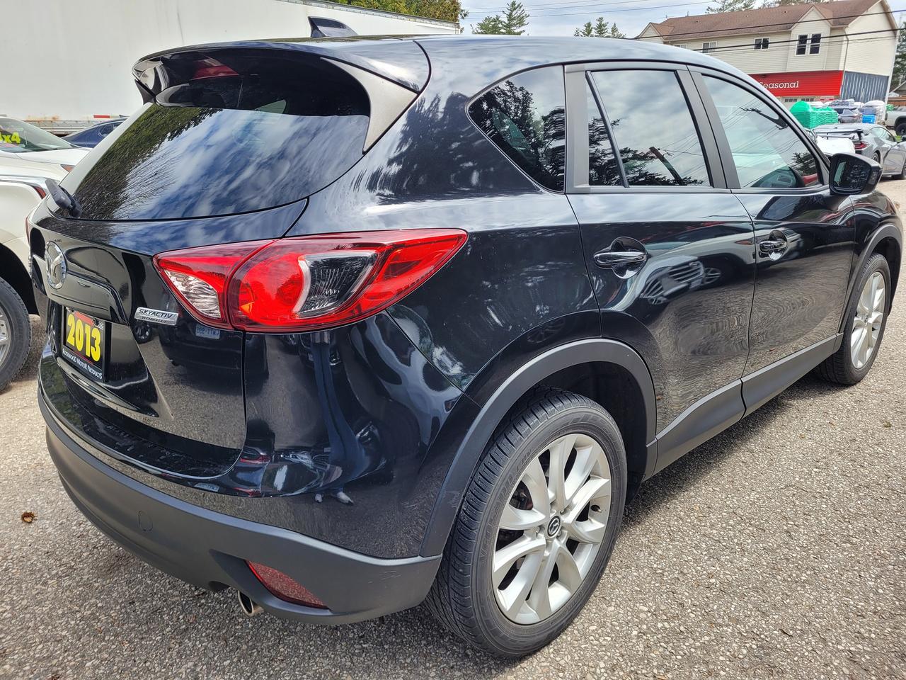 2013 Mazda CX-5 AWD 4dr Auto GT Clean CarFax Finance Trade-ins OK! Photo4
