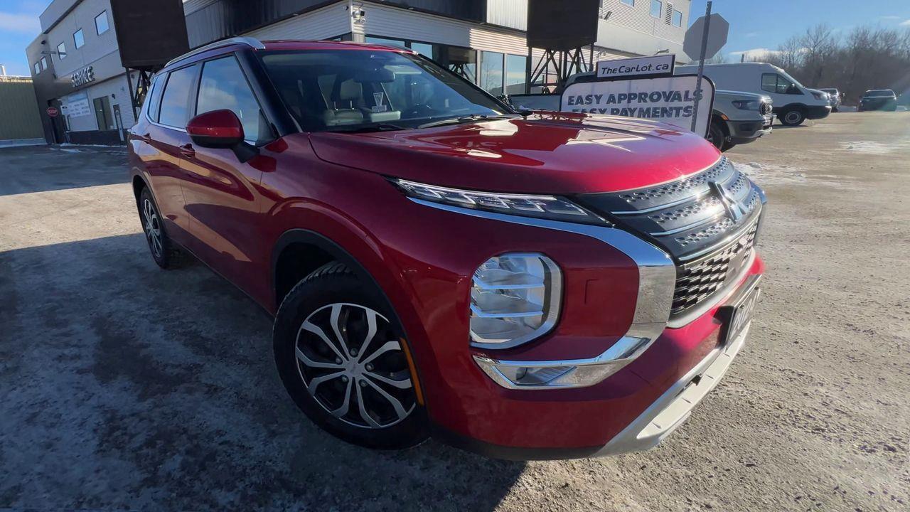 2024 Mitsubishi Outlander 4X4, 7 PASSENGER, MOONROOF, HEATED STEERING WHEEL, HEATED SEATS, BACK UP CAM!! Photo