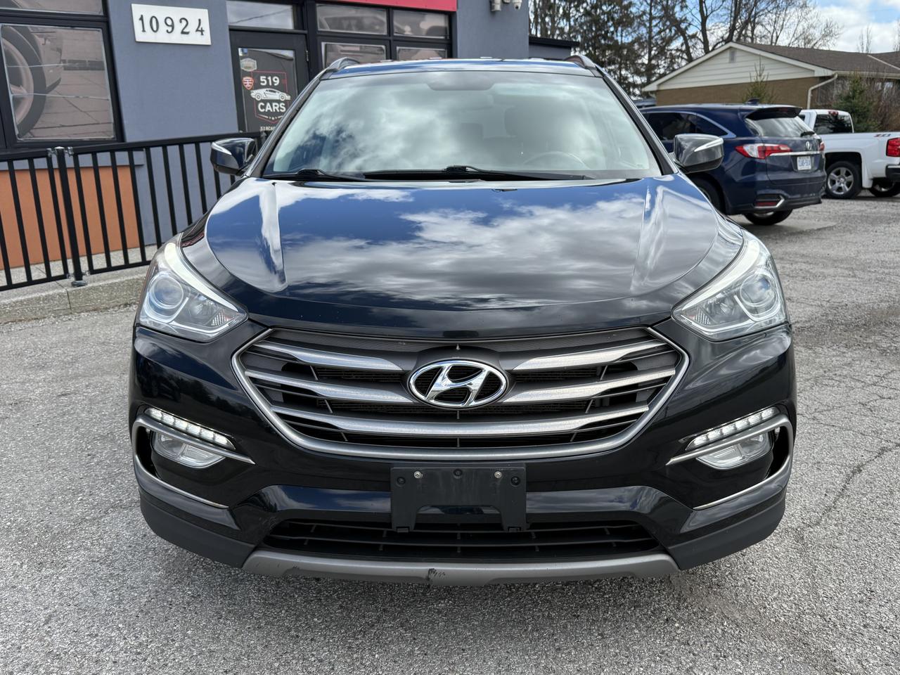 2017 Hyundai Santa Fe Sport Premium | AWD | Backup Camera | Heated Seats Photo