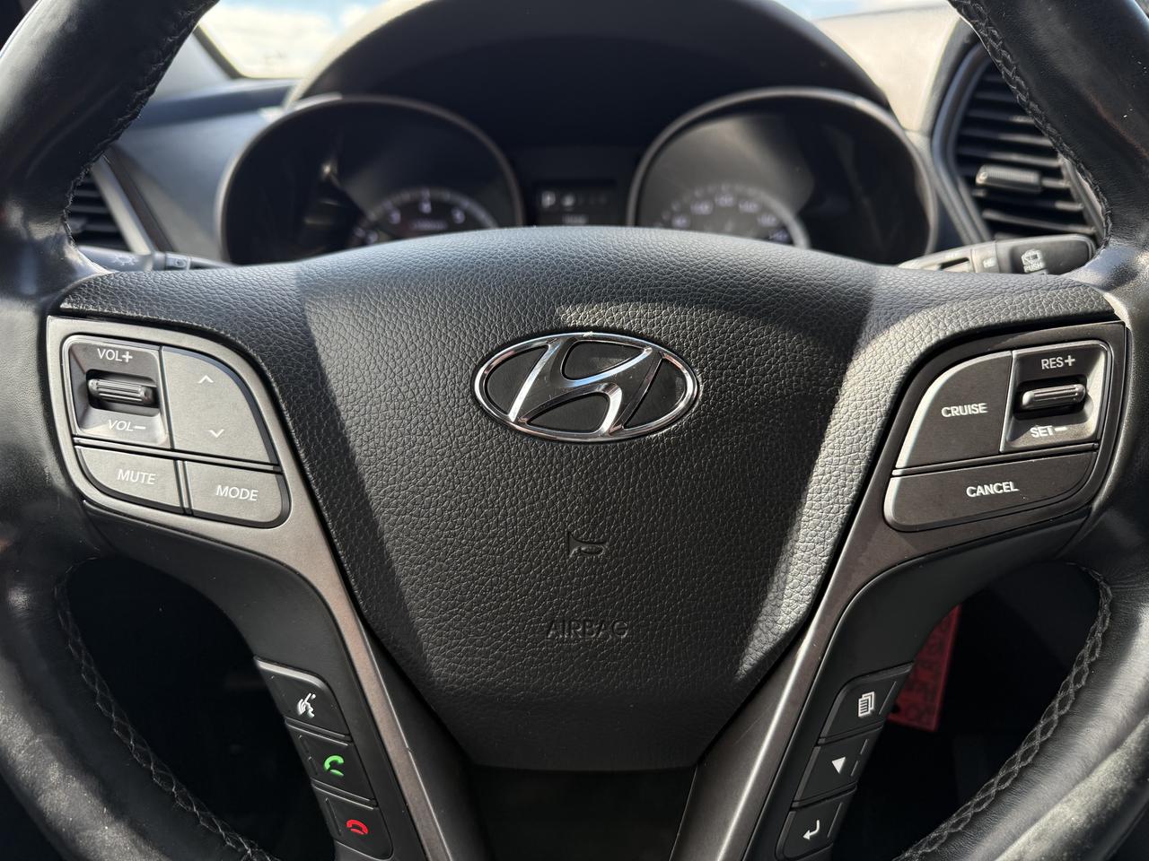 2017 Hyundai Santa Fe Sport Premium | AWD | Backup Camera | Heated Seats Photo