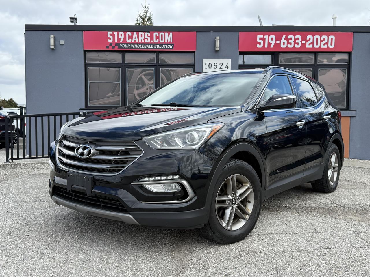 2017 Hyundai Santa Fe Premium | AWD | Backup Camera | Heated Seats
