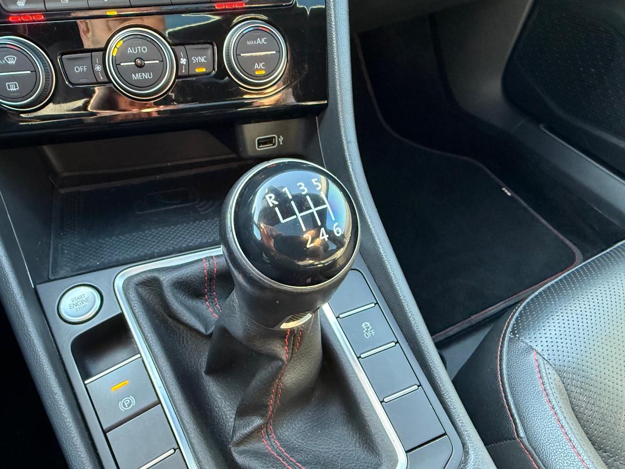 2020 Volkswagen Jetta GLI MANUAL! NAV! Sunroof! Leather! Photo