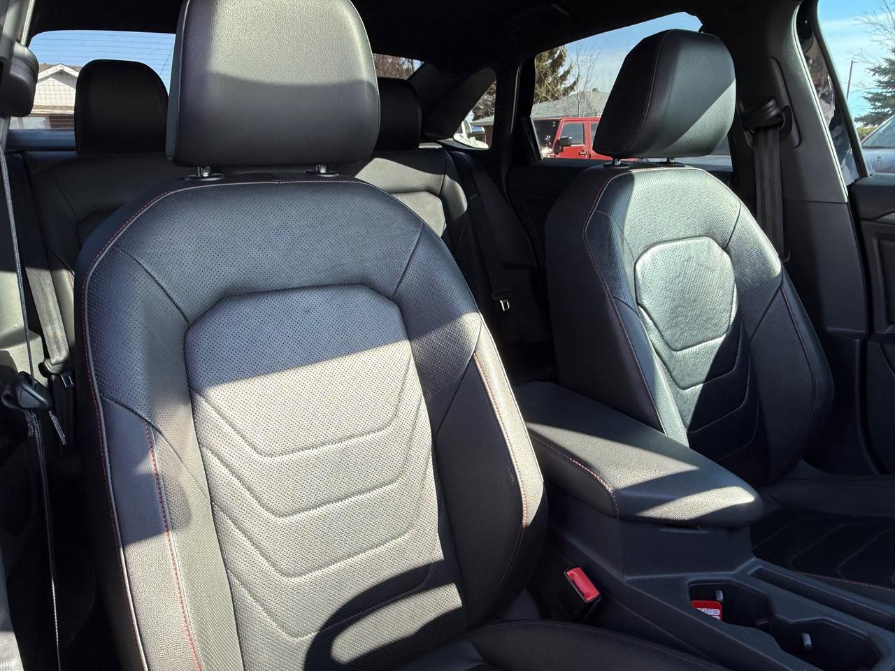 2020 Volkswagen Jetta GLI MANUAL! NAV! Sunroof! Leather! Photo