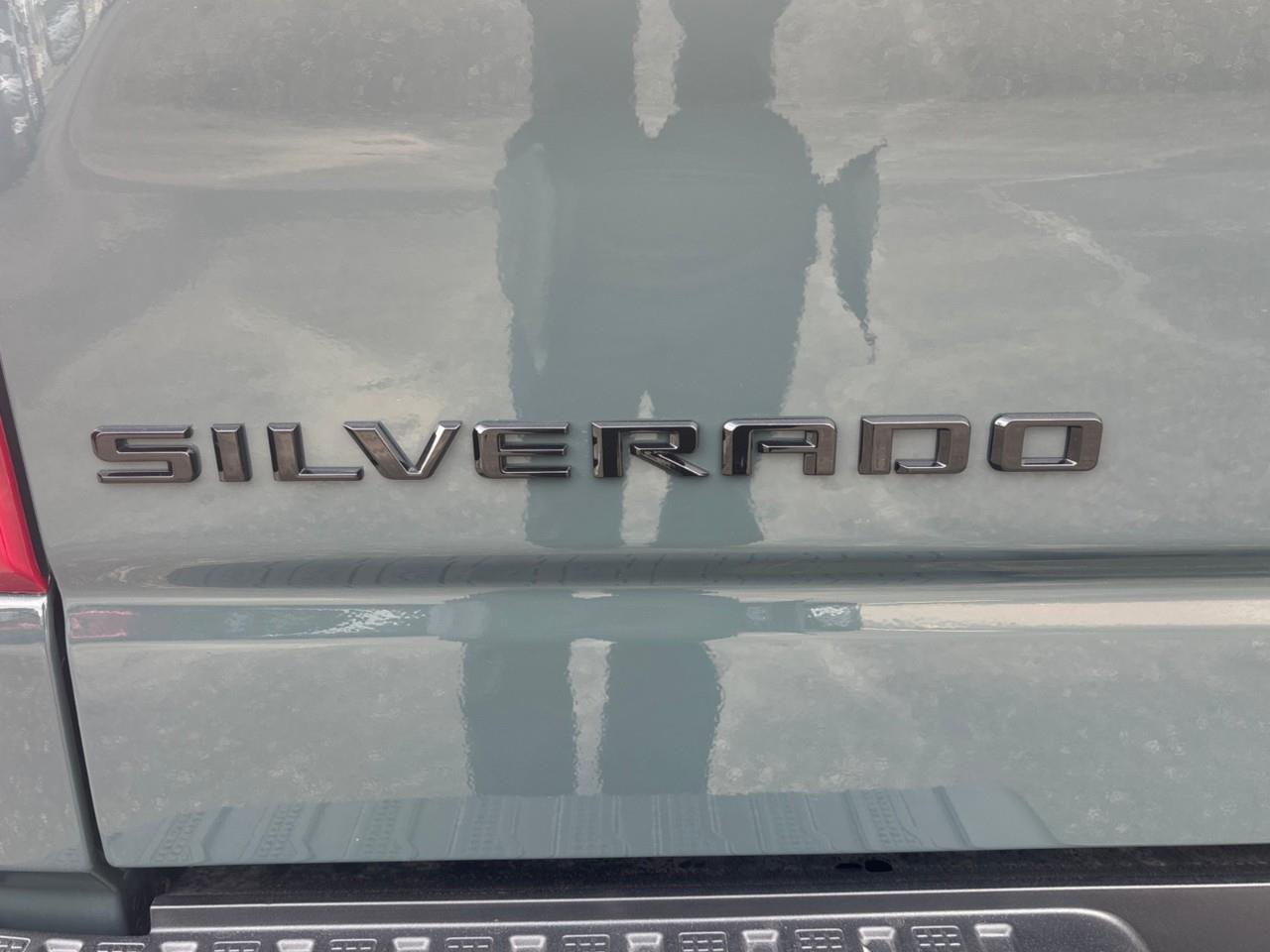 2026 Chevrolet Silverado 1500 LT Trail Boss New 5 Passenger Gas Powered V8 Crew Cab 4X4 Truck with 2 Factory Installed Lift, 6.6 Ft Pickup Box, Power Sunroof, Heated Front Seats, Heated Steering Wheel with a 13.4 Diagonal Touchscreen Radio with Photo
