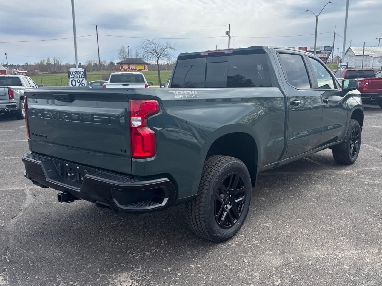 2026 Chevrolet Silverado 1500 LT Trail Boss New 5 Passenger Gas Powered V8 Crew Cab 4X4 Truck with 2 Factory Installed Lift, 6.6 Ft Pickup Box, Power Sunroof, Heated Front Seats, Heated Steering Wheel with a 13.4 Diagonal Touchscreen Radio with Photo