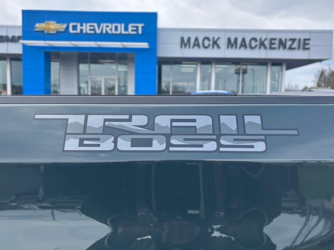 2026 Chevrolet Silverado 1500 LT Trail Boss New 5 Passenger Gas Powered V8 Crew Cab 4X4 Truck with 2 Factory Installed Lift, 6.6 Ft Pickup Box, Power Sunroof, Heated Front Seats, Heated Steering Wheel with a 13.4 Diagonal Touchscreen Radio with Photo