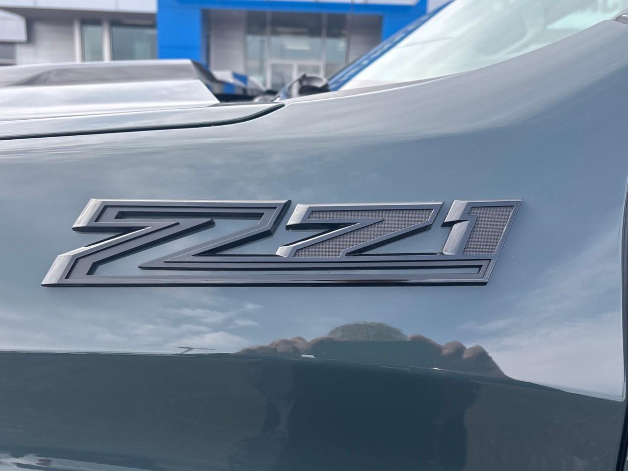2026 Chevrolet Silverado 1500 LT Trail Boss New 5 Passenger Gas Powered V8 Crew Cab 4X4 Truck with 2 Factory Installed Lift, 6.6 Ft Pickup Box, Power Sunroof, Heated Front Seats, Heated Steering Wheel with a 13.4 Diagonal Touchscreen Radio with Photo